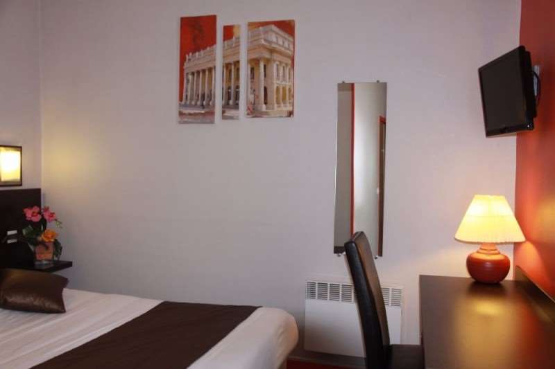 Hotel Notre Dame Bordeaux Bilik gambar